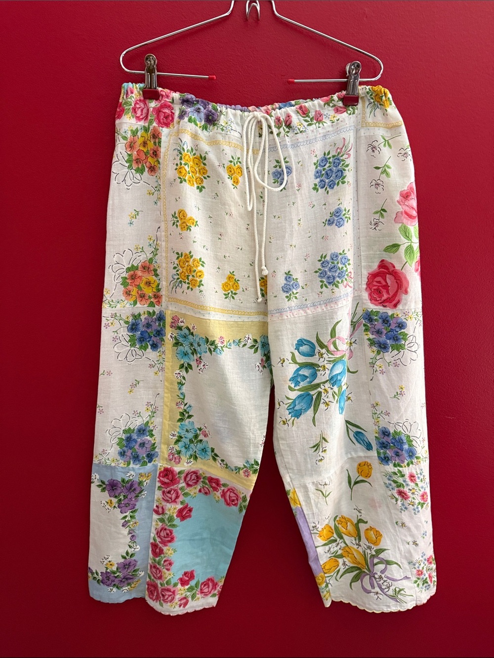 Handmade Cropped Pants w/ Vintage Floral Handkerchiefs by Leeba Marks, CA Sz L